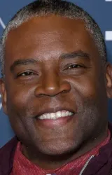 Джонатан Адамс