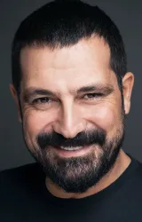 Бюлент Иналь