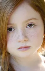 Скайлар Грэй